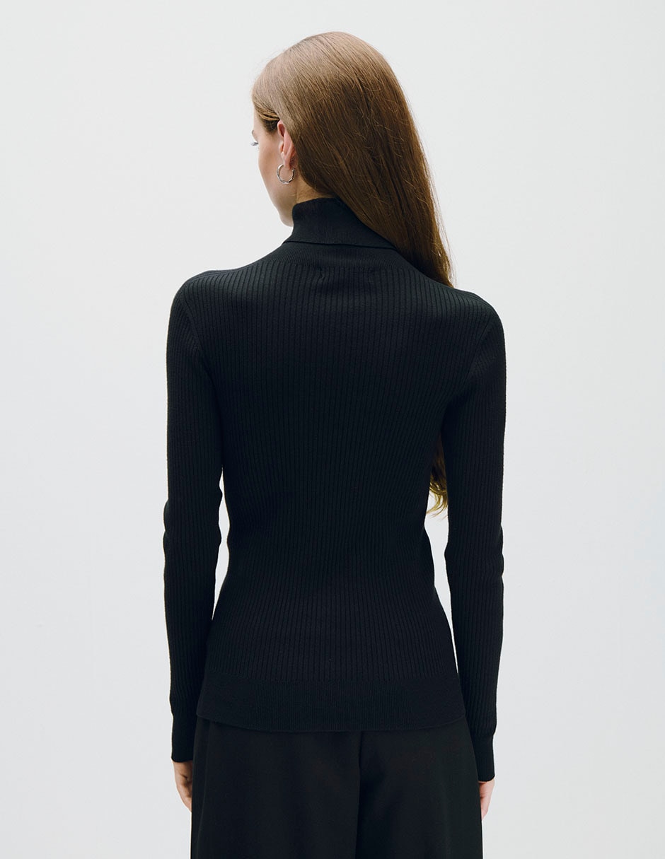Suéter cuello tortuga para mujer 3
