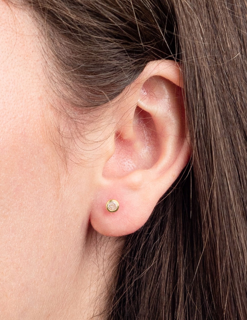 Broqueles de oro amarillo 14 k con acabado brillante zirconia 4