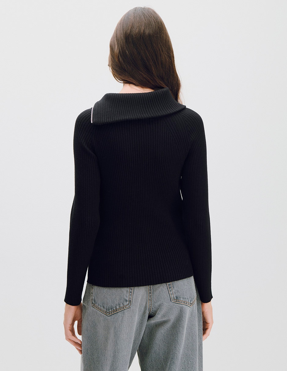 Suéter cuello asimétrico para mujer 3