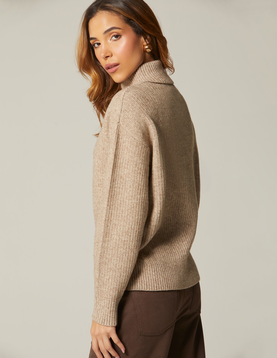 Suéter cuello tortuga para mujer 4